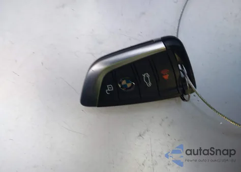 2025 BMW 330I z USA, uszkodzony, nr VIN 3MW69CW09S8F17845